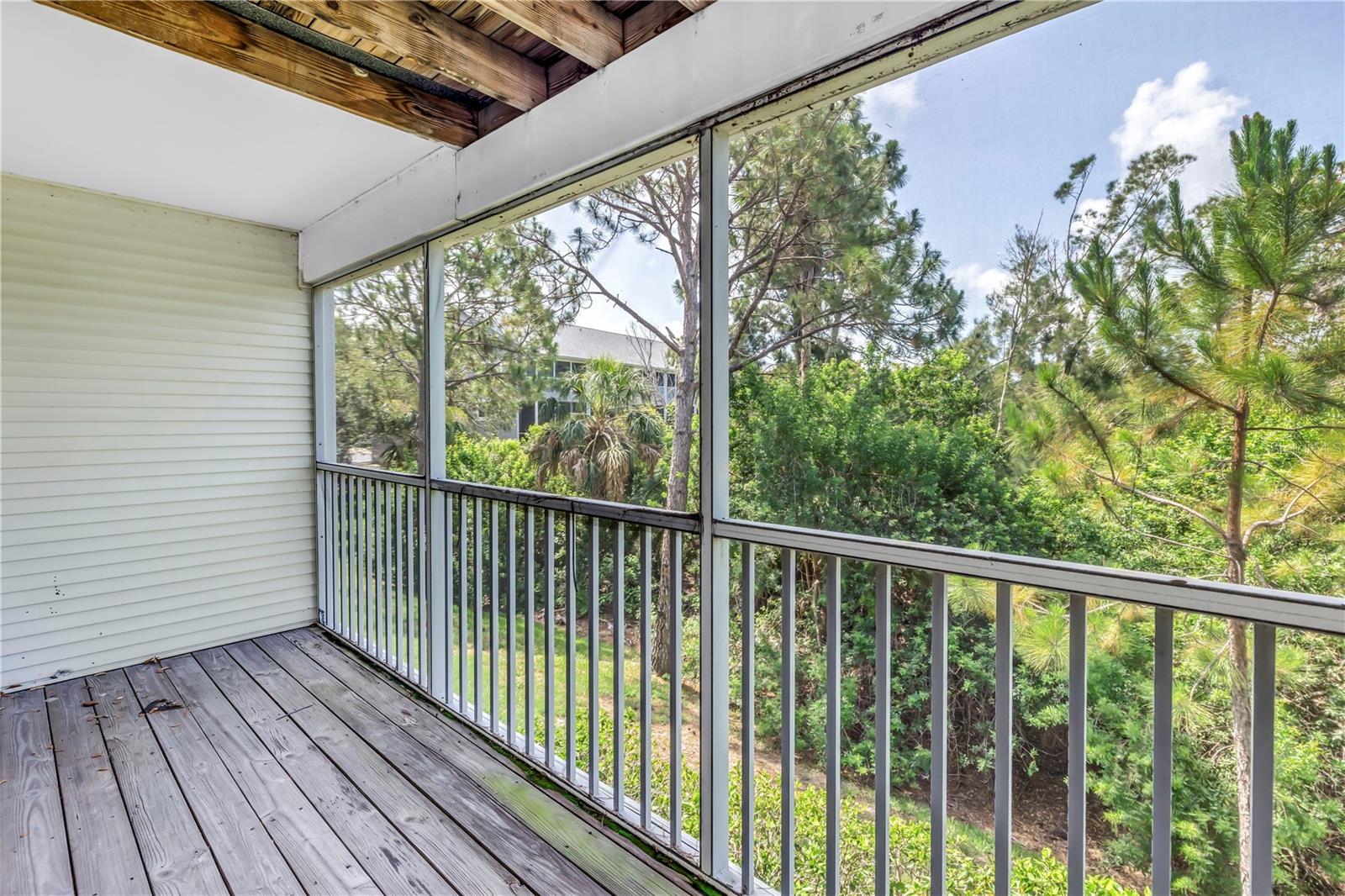 Listing photo id 17 for 9814 Indian Key Trail