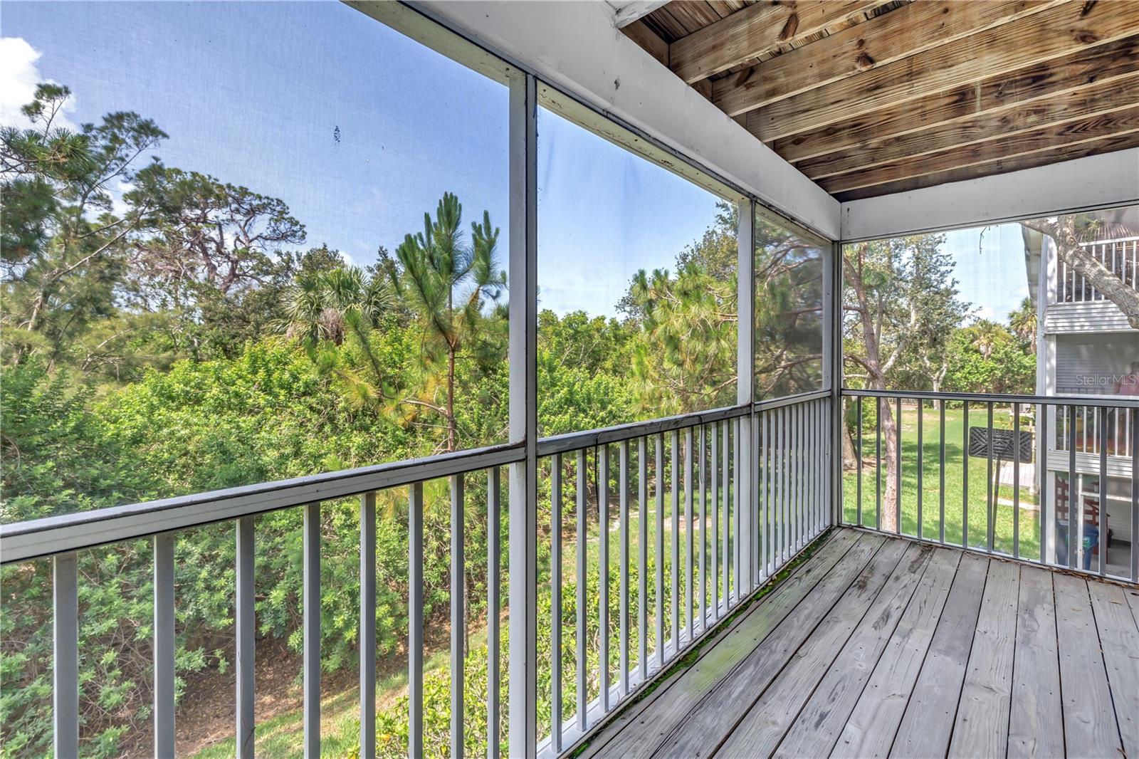 Listing photo id 18 for 9814 Indian Key Trail