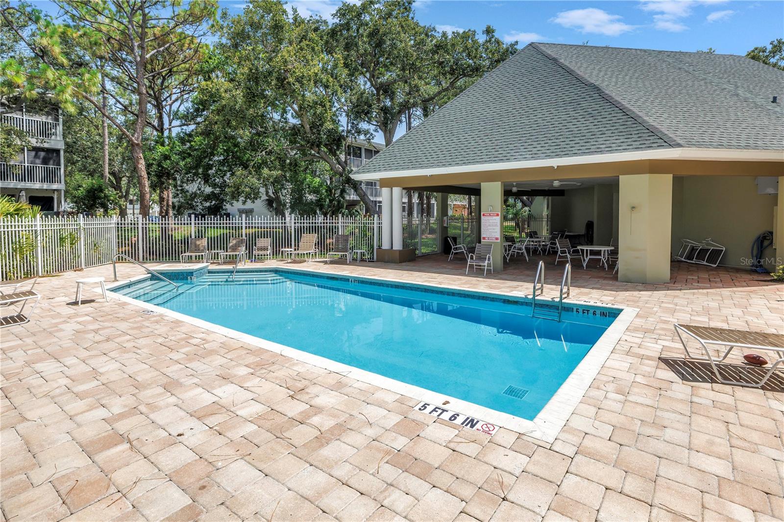 Listing photo id 20 for 9814 Indian Key Trail