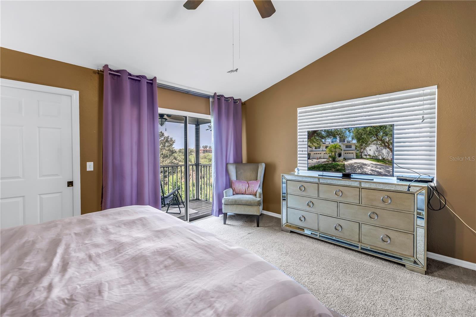 Listing photo id 29 for 9814 Indian Key Trail