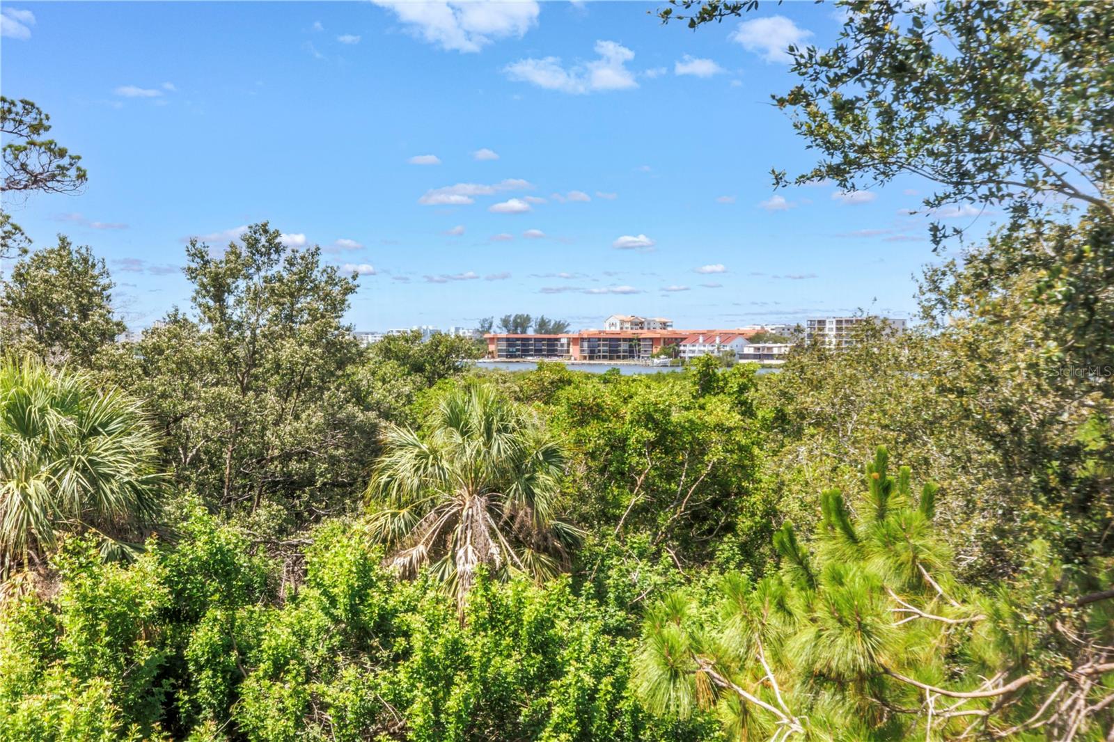 Listing photo id 32 for 9814 Indian Key Trail