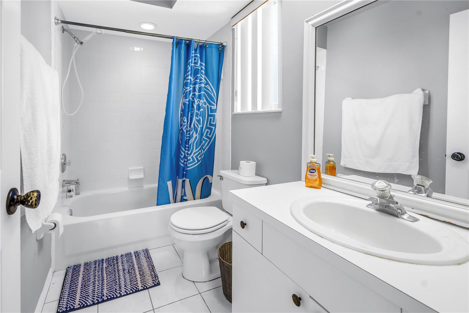 Listing photo id 37 for 9814 Indian Key Trail