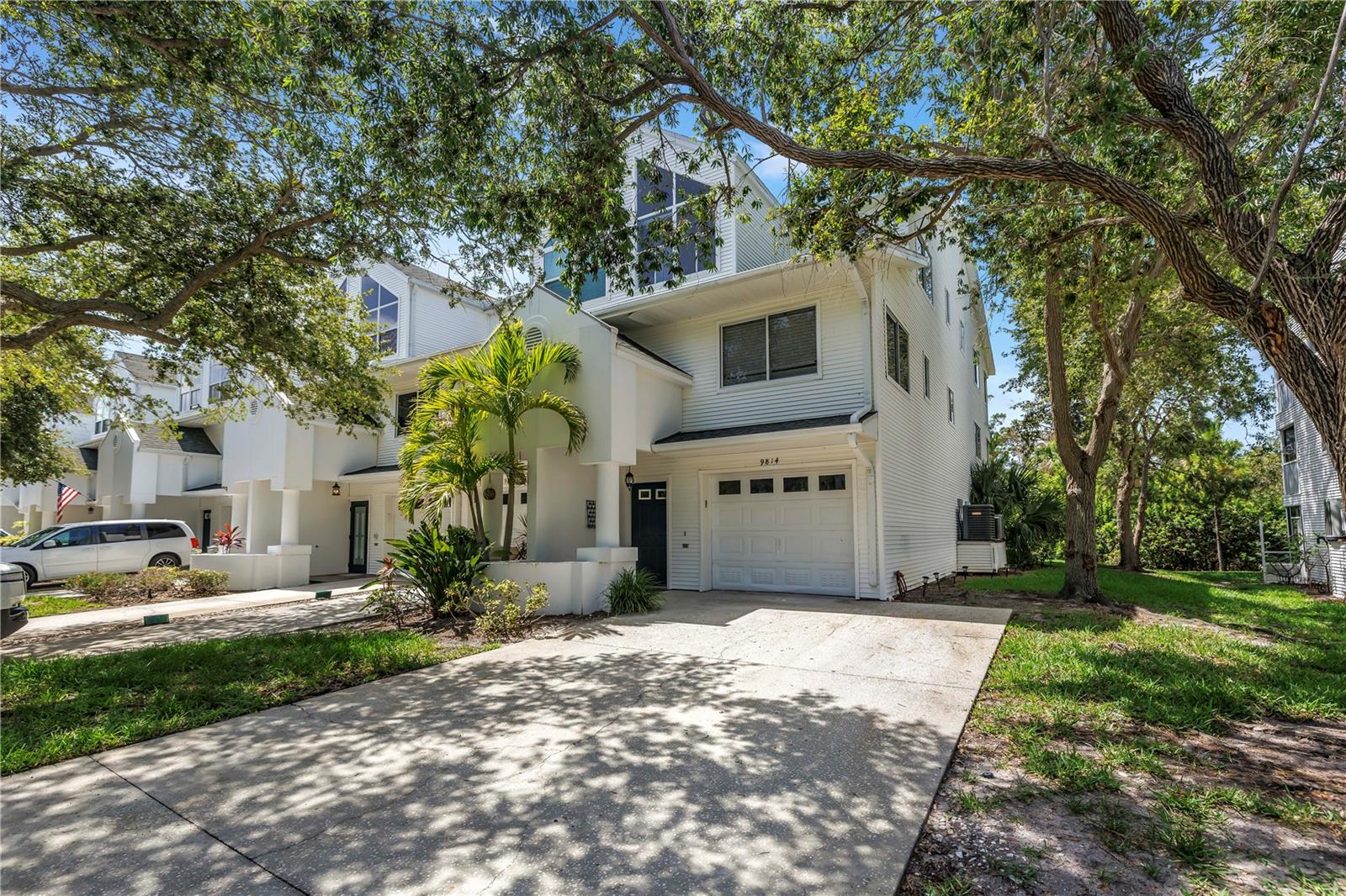 Listing photo id 44 for 9814 Indian Key Trail