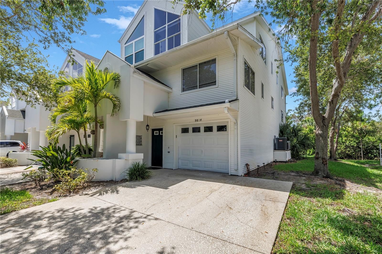 Listing photo id 45 for 9814 Indian Key Trail
