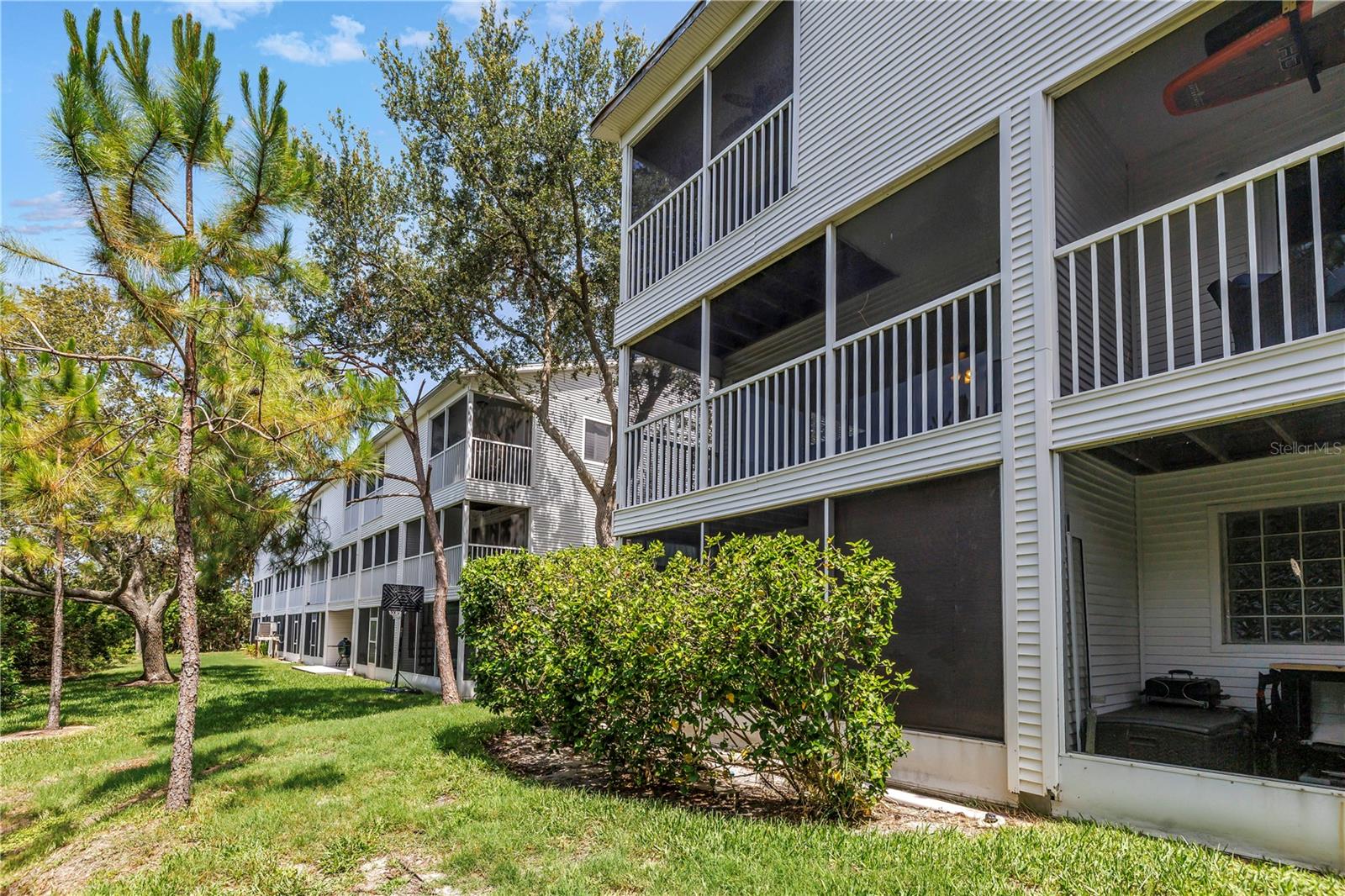 Listing photo id 46 for 9814 Indian Key Trail