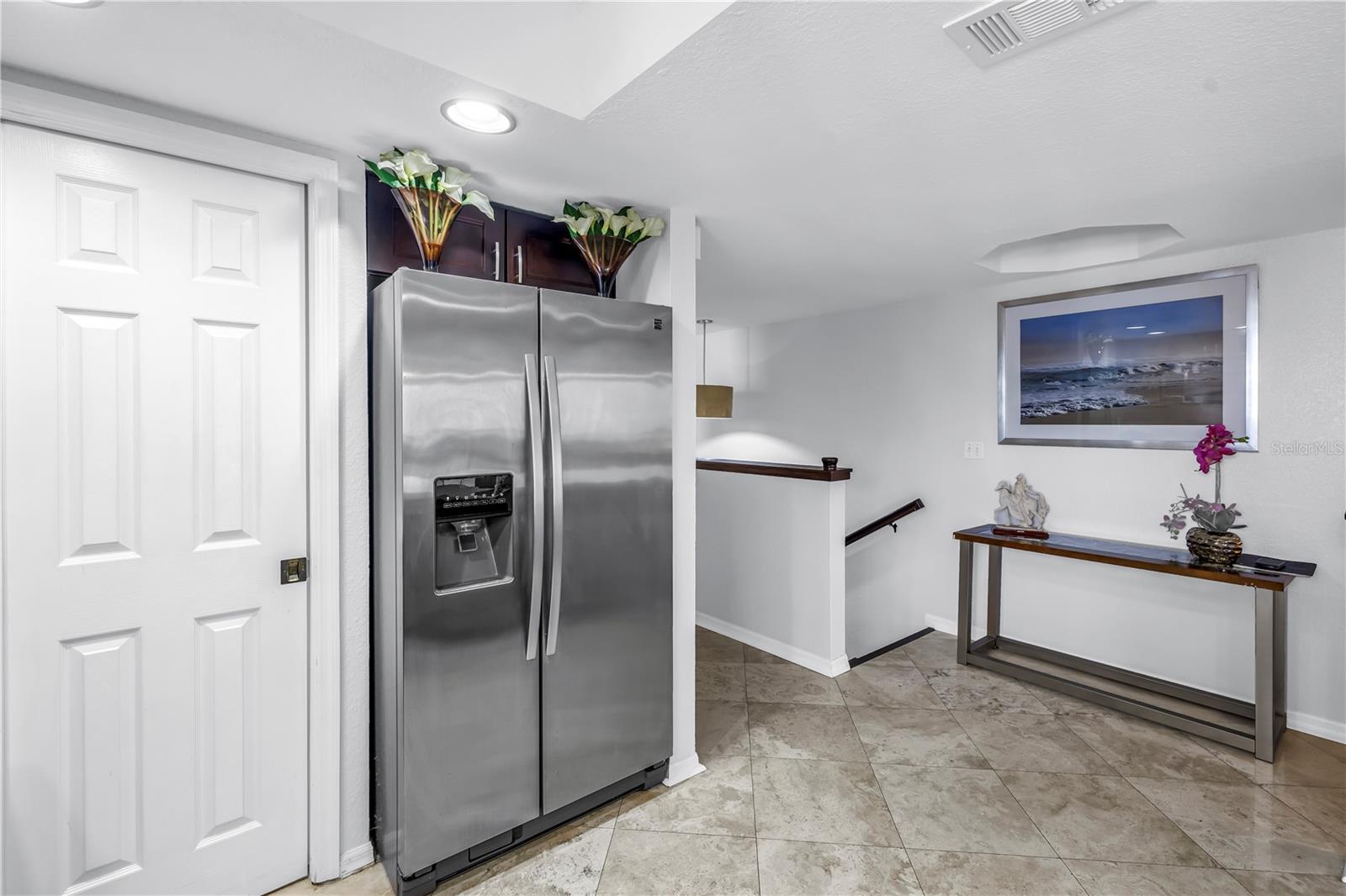 Listing photo id 4 for 9814 Indian Key Trail