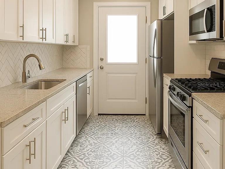Details for 801 7th St N, ST PETERSBURG, FL 33701