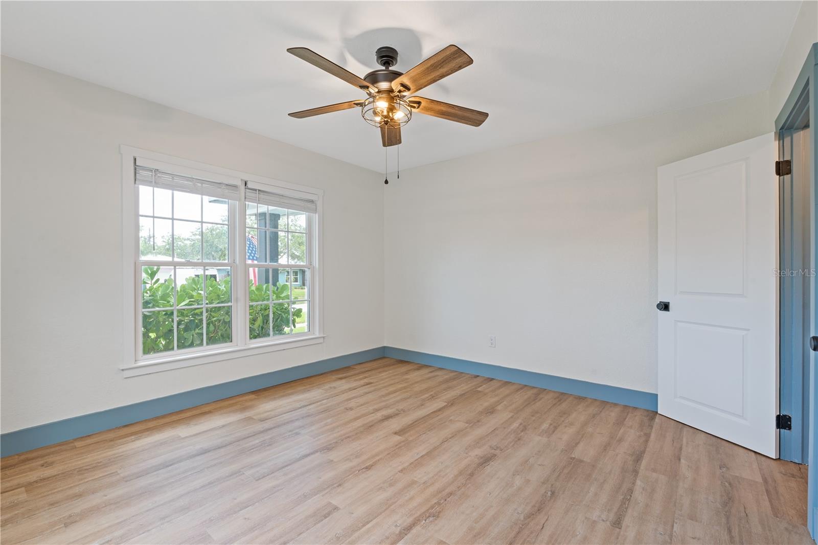 Image 19 of 47 For 759 Lantana Avenue