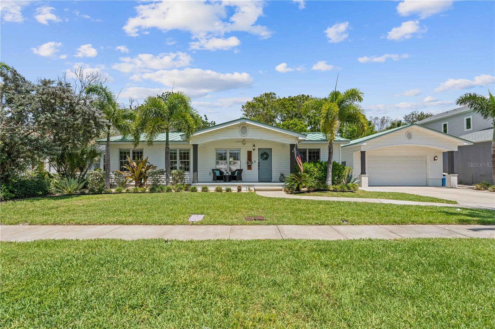 Image 2 of 47 For 759 Lantana Avenue