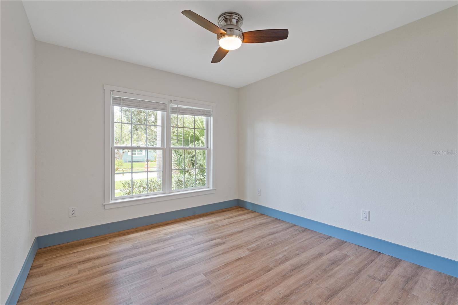 Image 22 of 47 For 759 Lantana Avenue