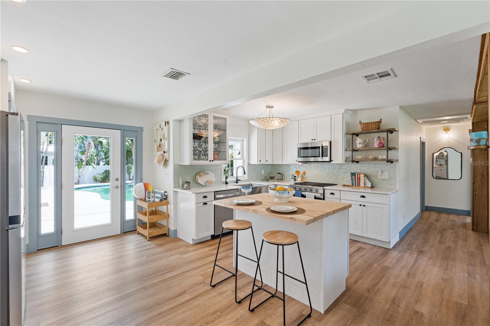 Image 9 of 47 For 759 Lantana Avenue