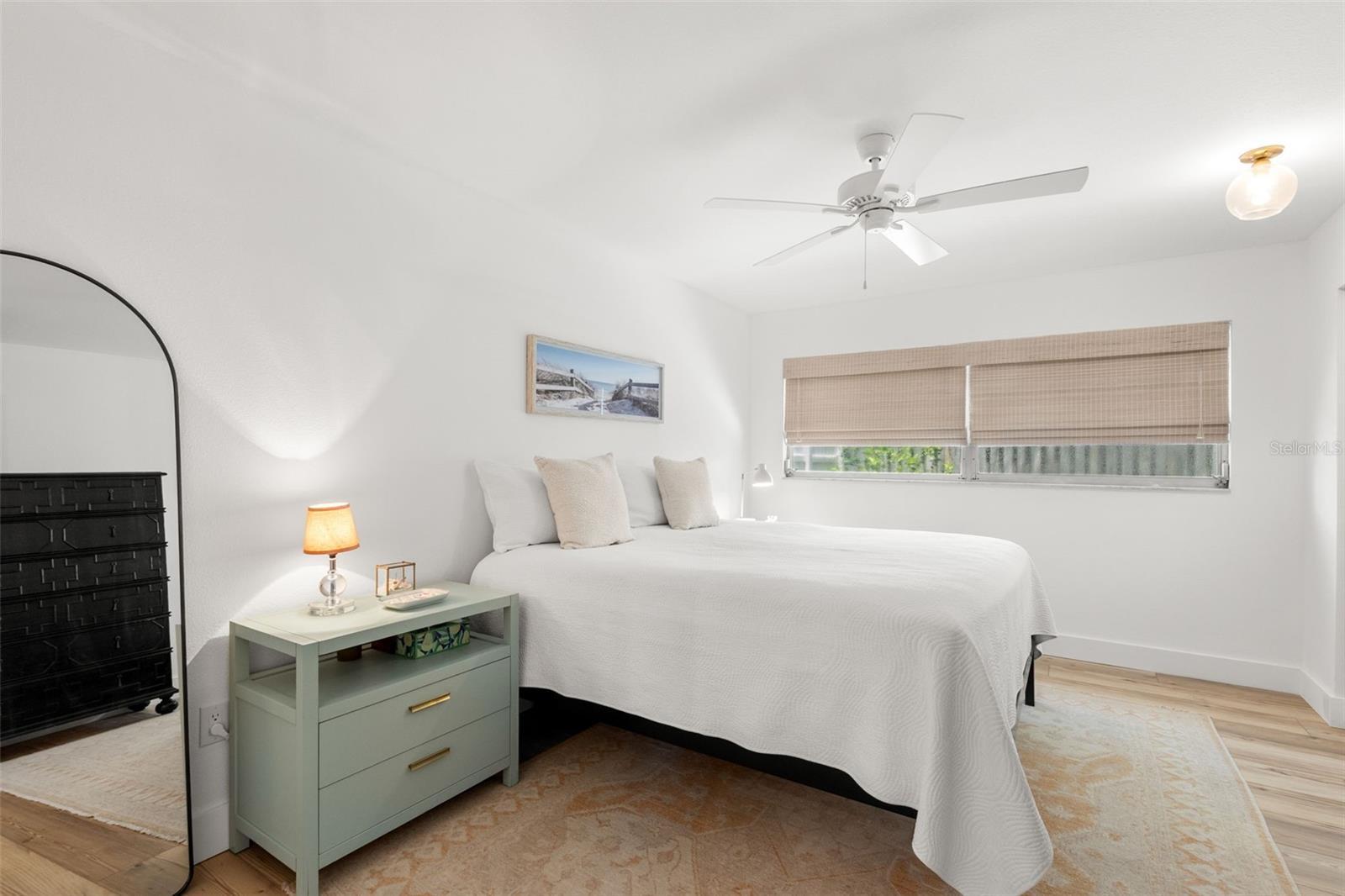 Listing photo id 19 for 204 Mindy Drive