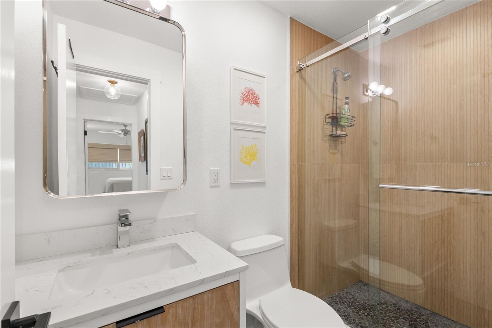Listing photo id 23 for 204 Mindy Drive