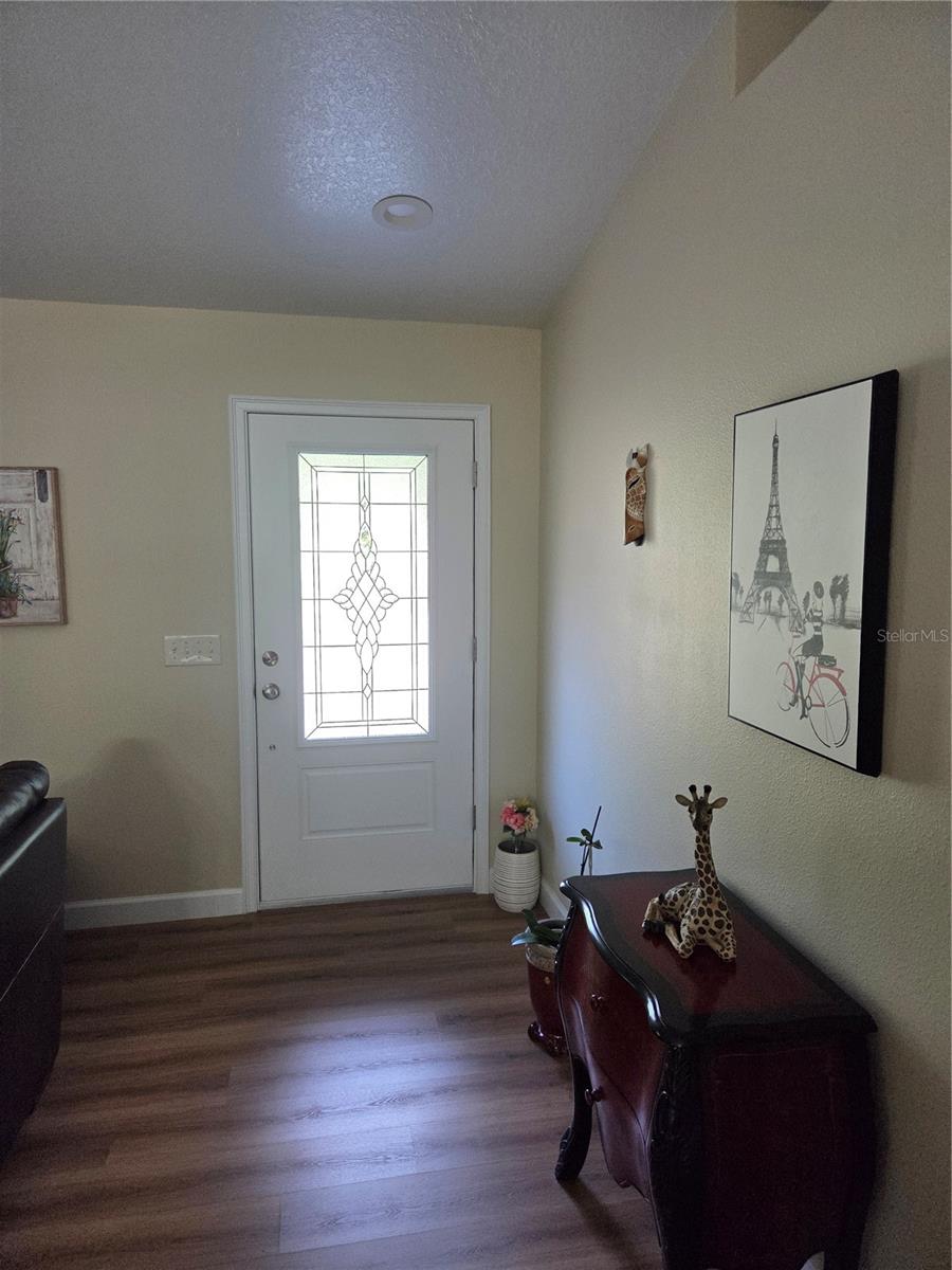 Listing photo id 0 for 10982 Academy Drive