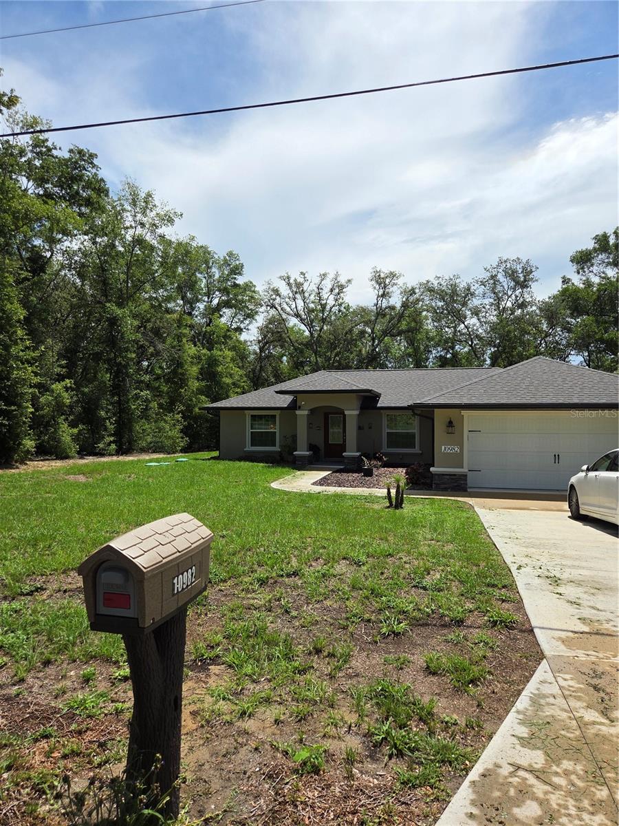 Listing photo id 18 for 10982 Academy Drive