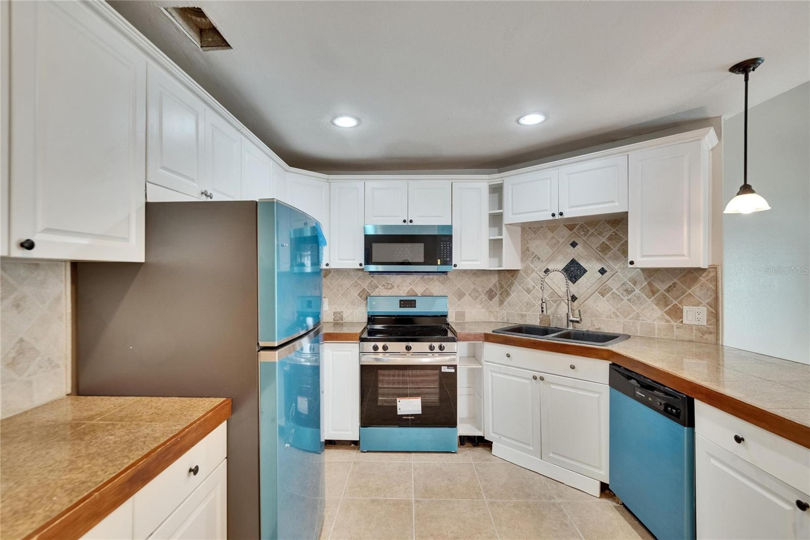 Image 11 of 67 For 1331 Coolmont Drive