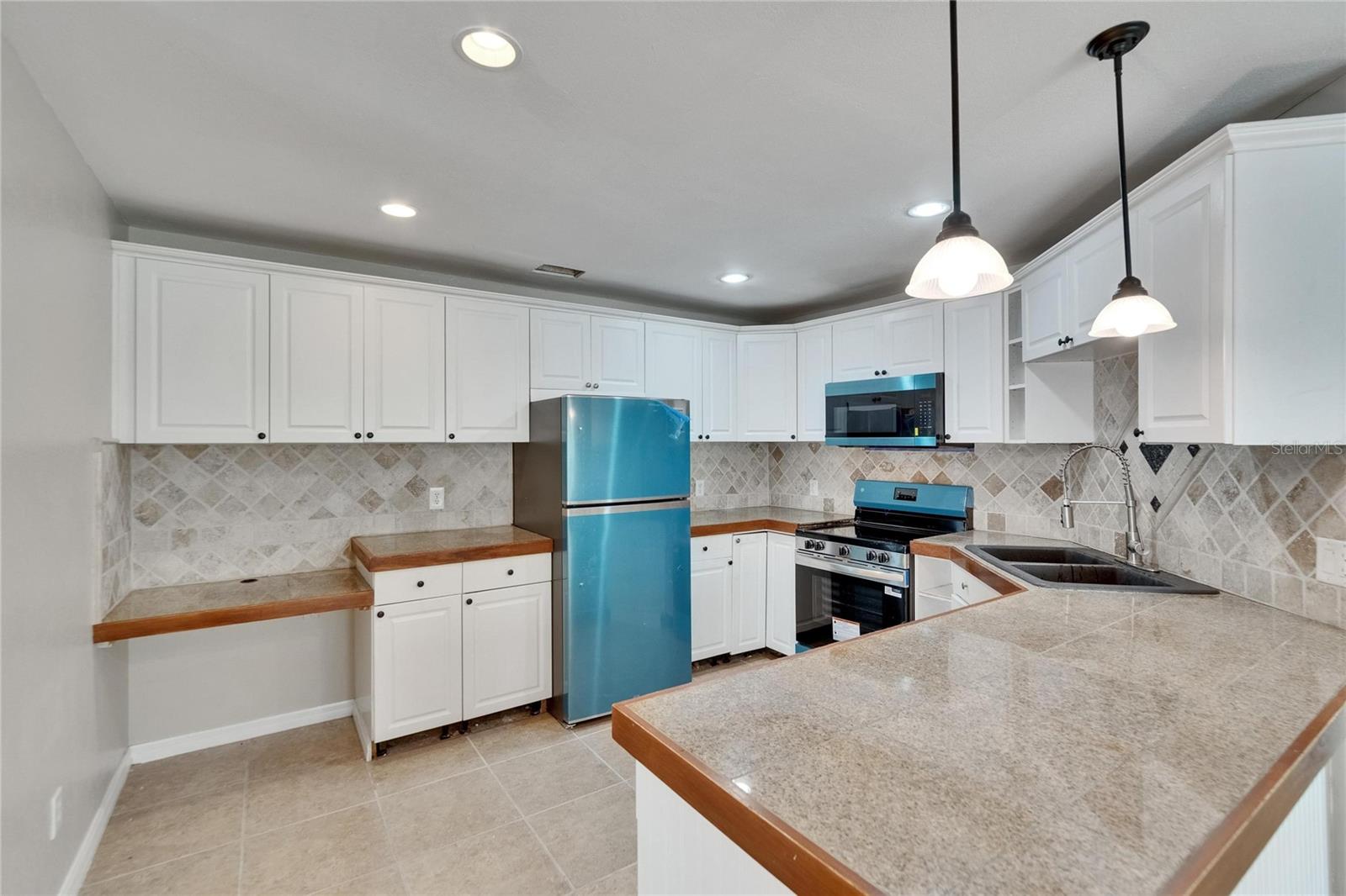 Image 2 of 67 For 1331 Coolmont Drive