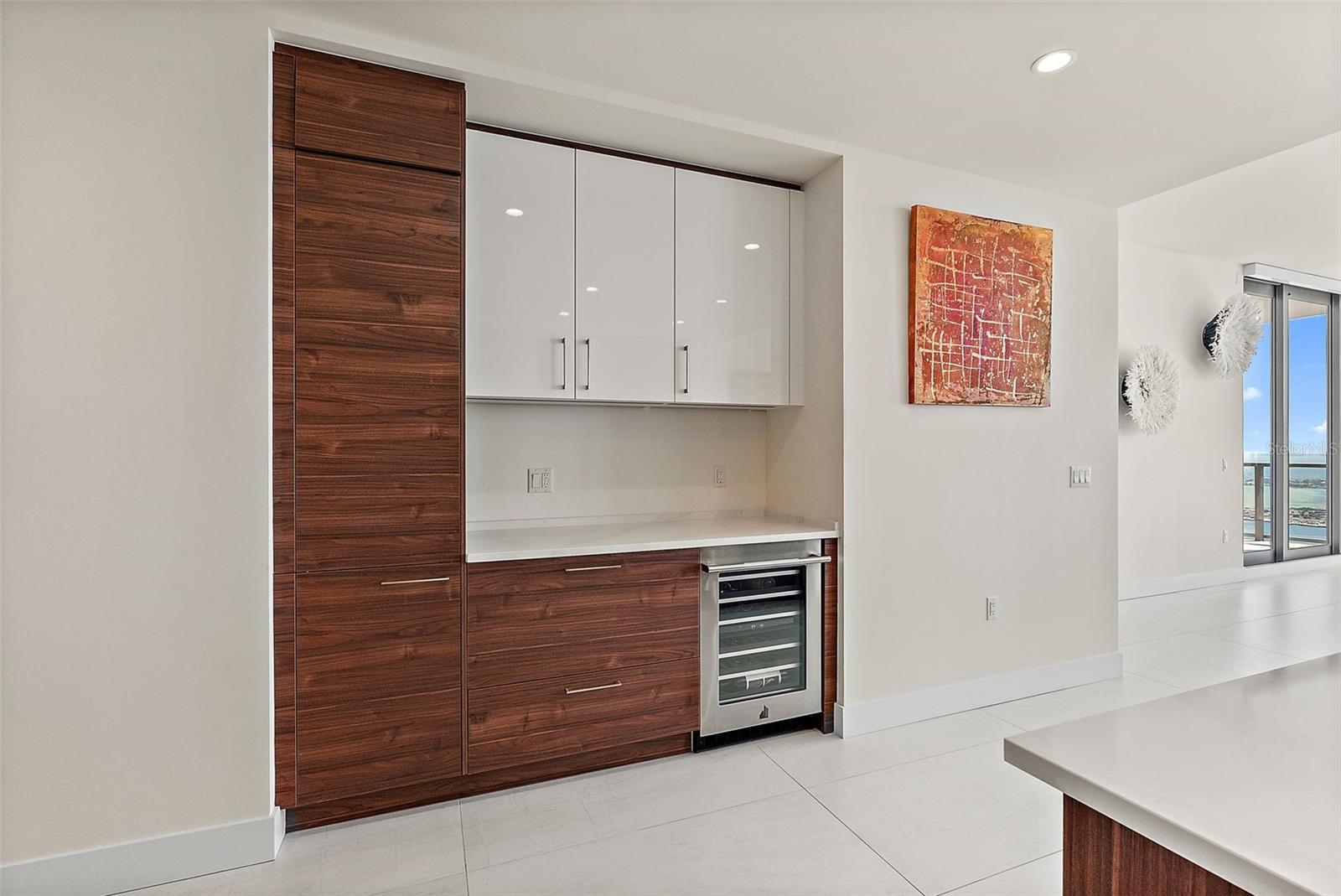 Image 11 of 82 For 301 1st Street S 3207