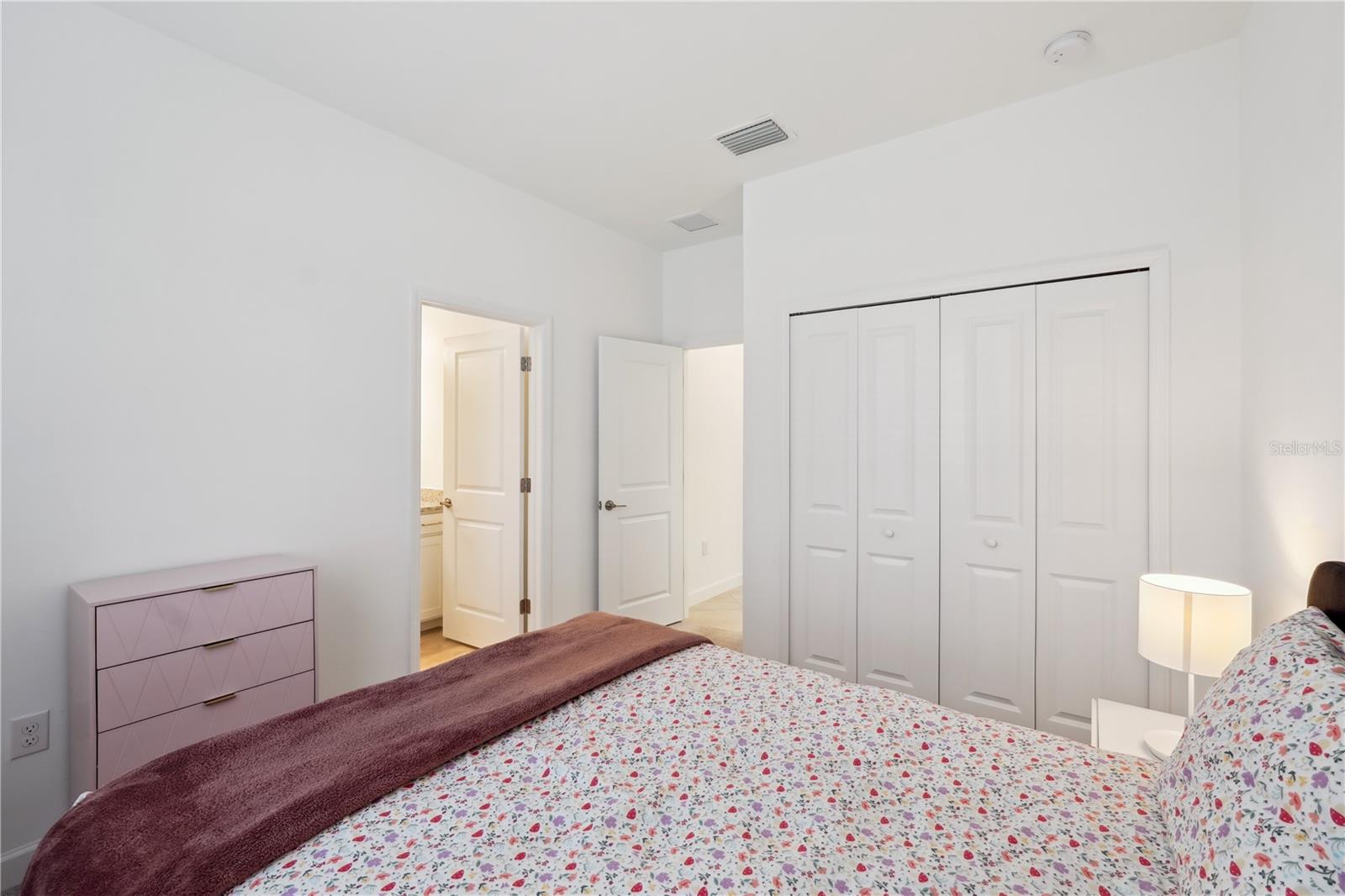 Image 16 of 32 For 13880 Pine Lodge Lane