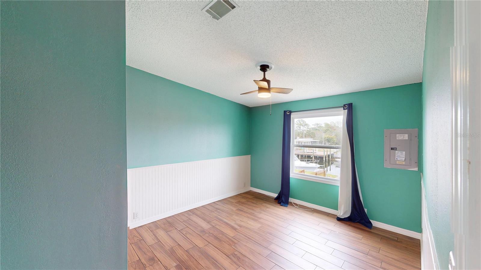 Image 19 of 42 For 13028 Keel Court