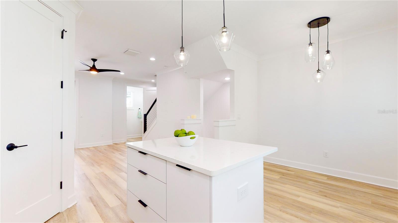 Image 11 of 36 For 1520 Pierce Street 7