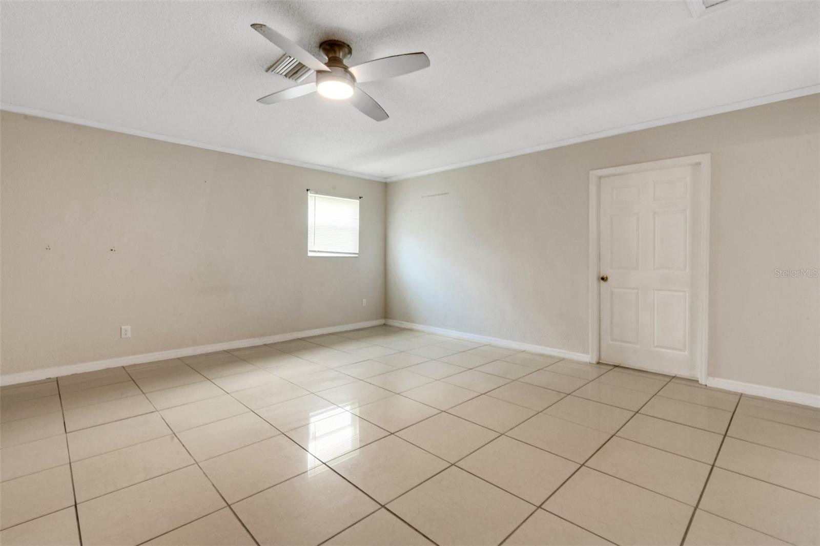Image 20 of 61 For 915 Miller Road