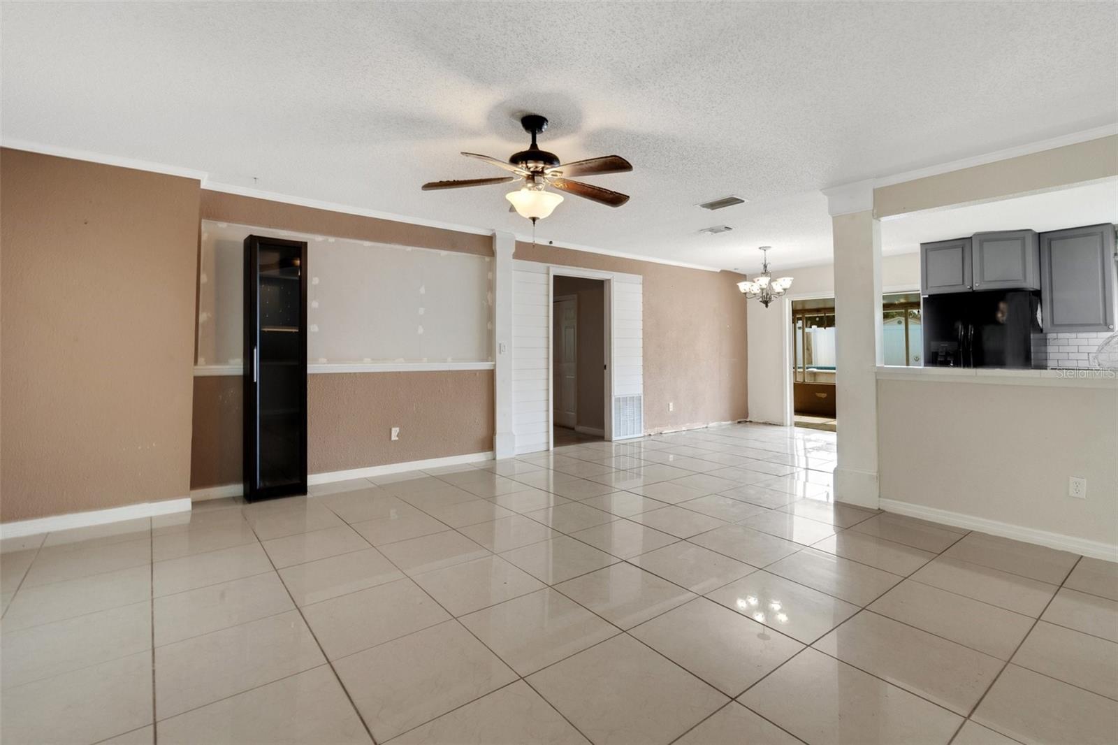 Image 30 of 61 For 915 Miller Road