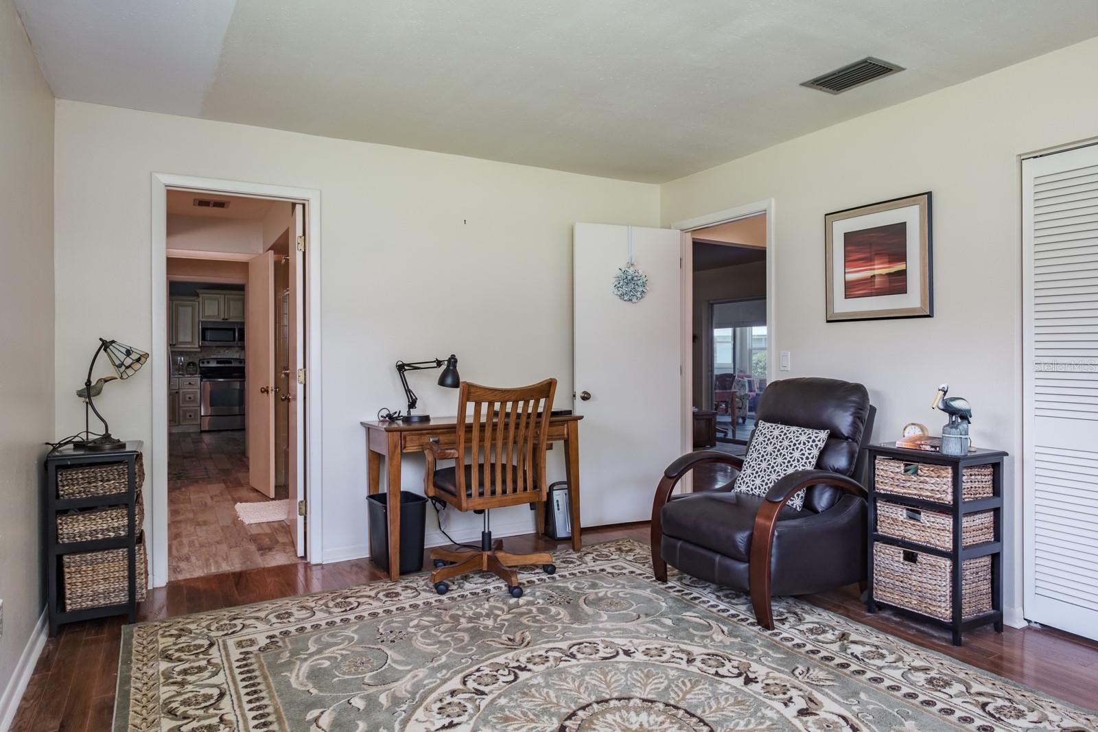 Image 34 of 58 For 1510 Palmer Court