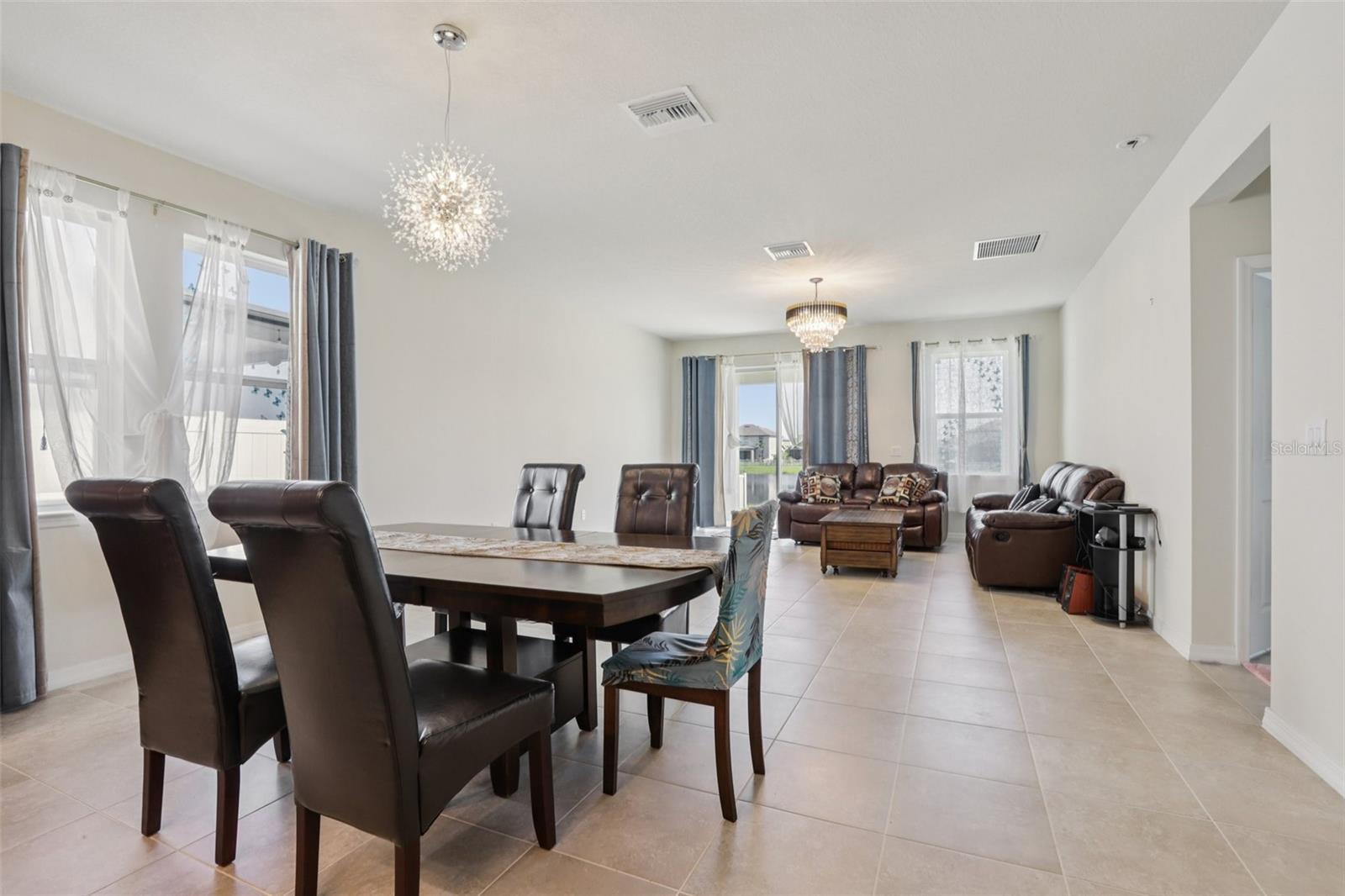 Image 14 of 44 For 13515 Palmera Vista Drive