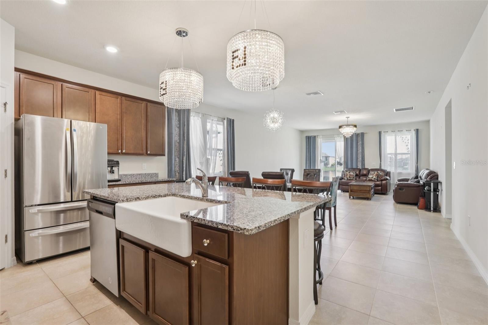 Image 15 of 44 For 13515 Palmera Vista Drive