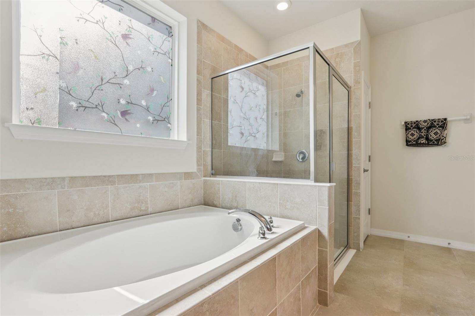 Image 21 of 44 For 13515 Palmera Vista Drive