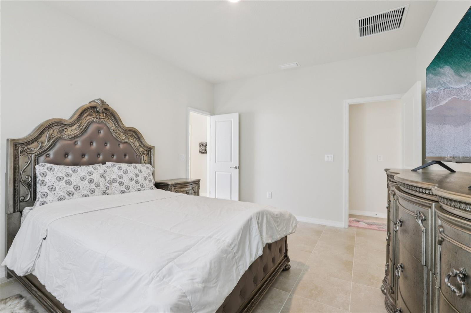 Image 25 of 44 For 13515 Palmera Vista Drive