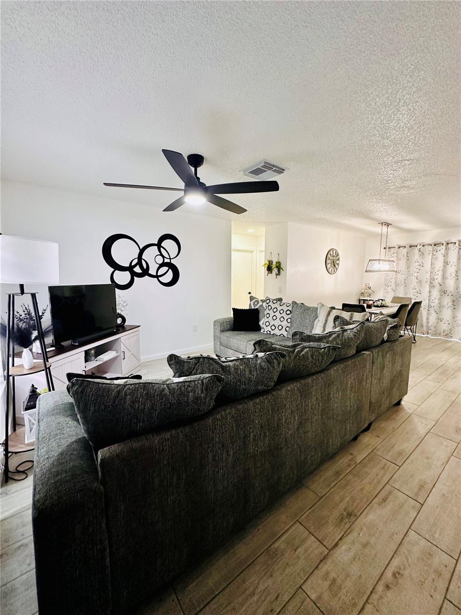 Image 12 of 53 For 13186 Thrush Street