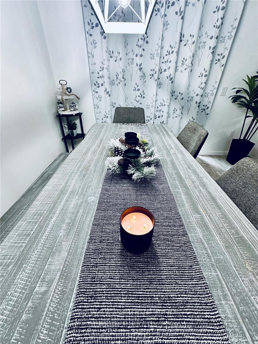 Image 18 of 53 For 13186 Thrush Street