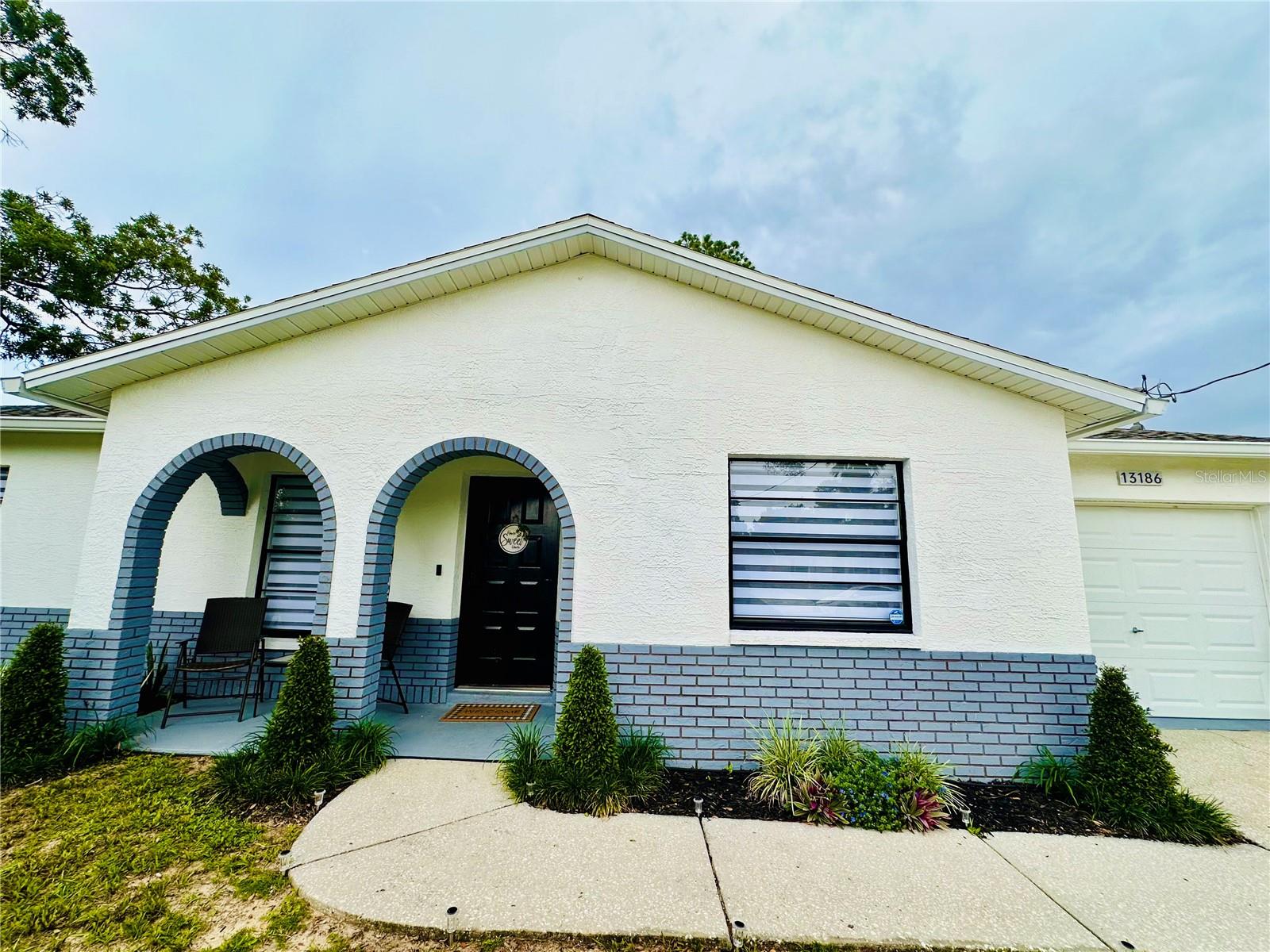 Image 2 of 53 For 13186 Thrush Street