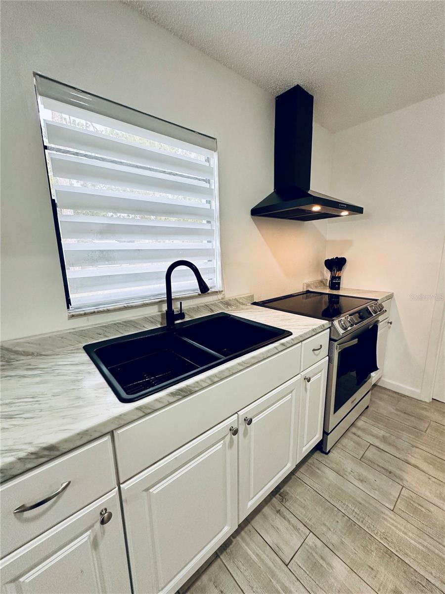 Image 25 of 53 For 13186 Thrush Street