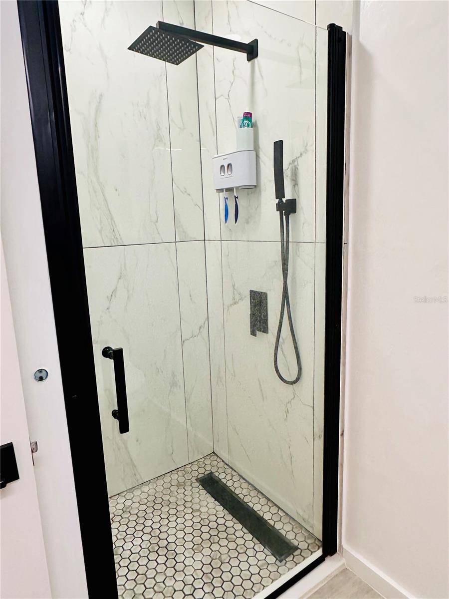 Image 36 of 53 For 13186 Thrush Street