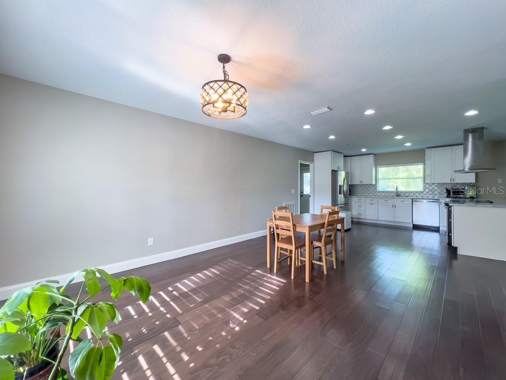 Image 19 of 32 For 4404 Hickory Branch Court