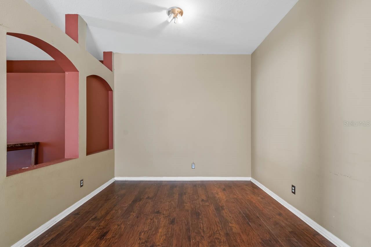 Image 9 of 30 For 509 Delwood Breck Street