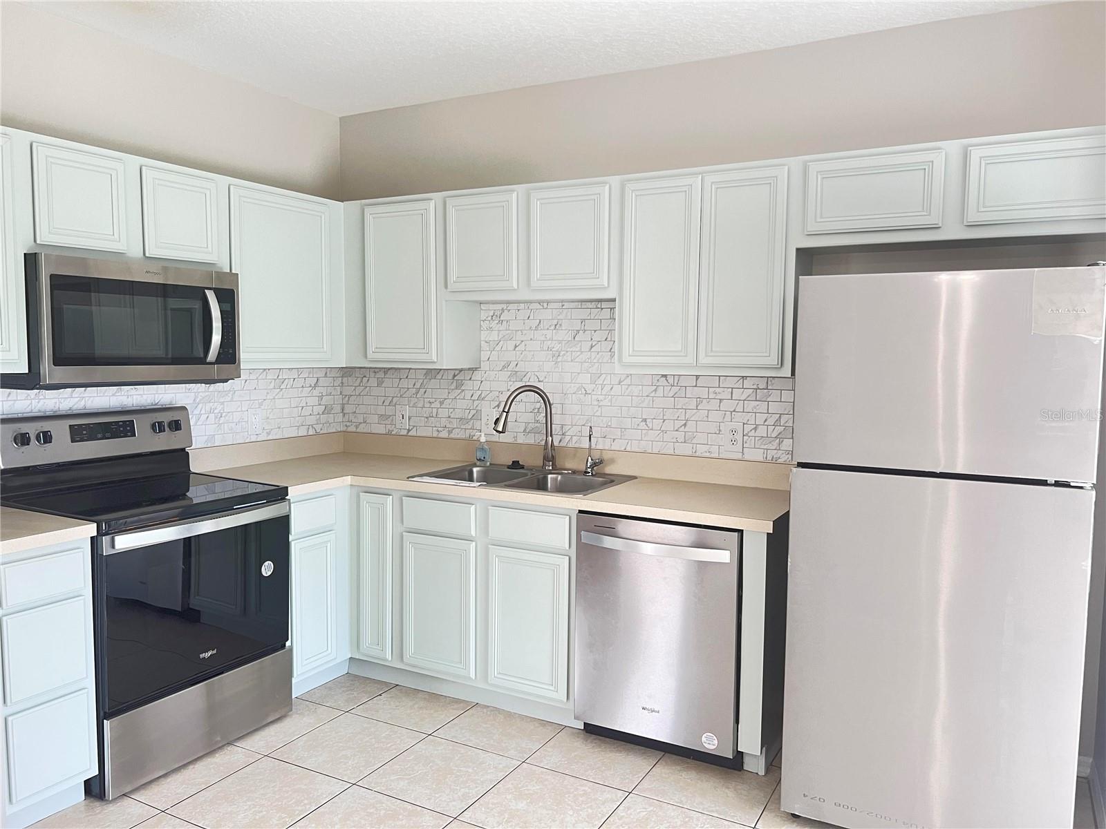 Image 10 of 26 For 10452 Blackmore Drive