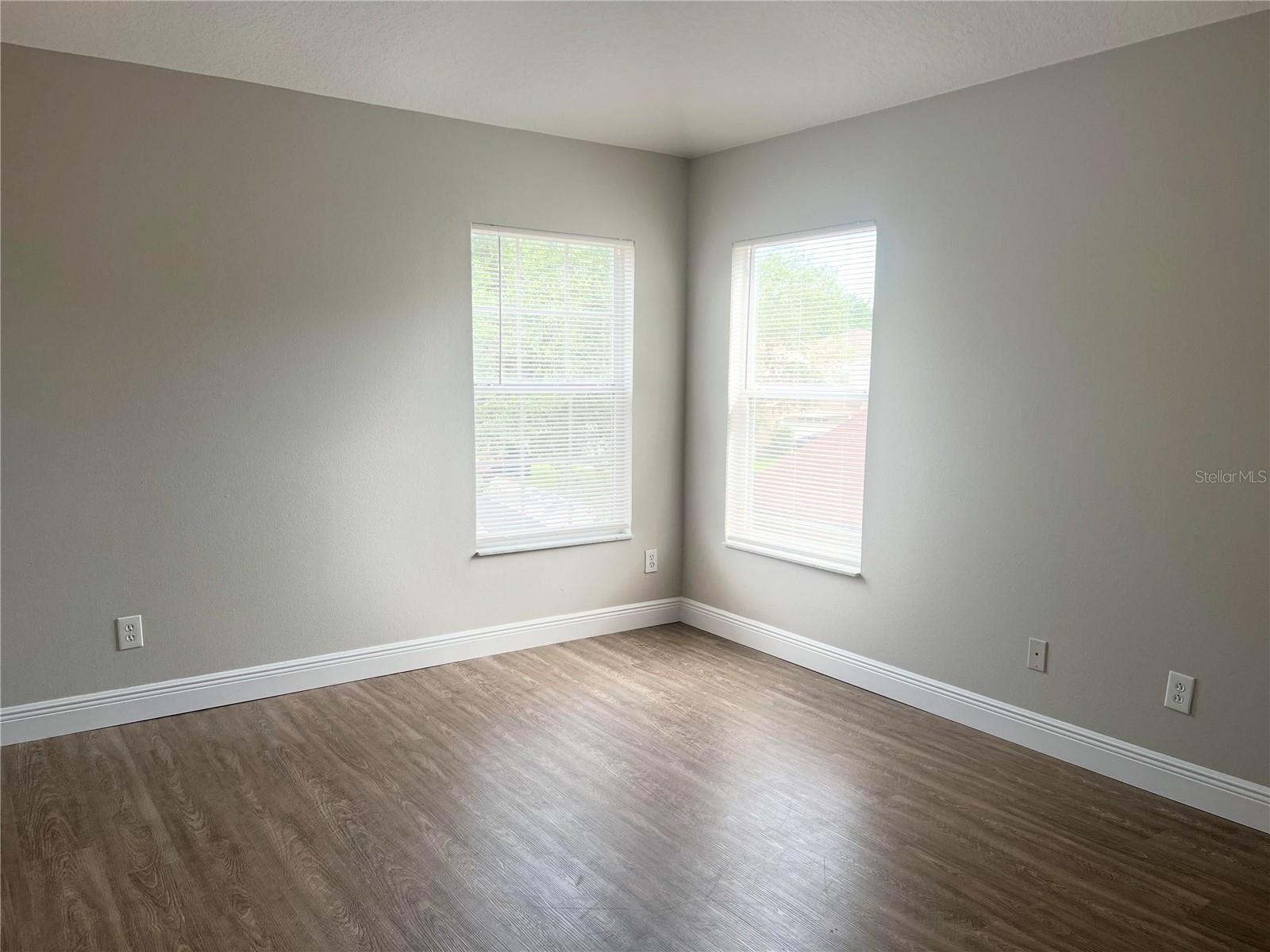 Image 20 of 26 For 10452 Blackmore Drive