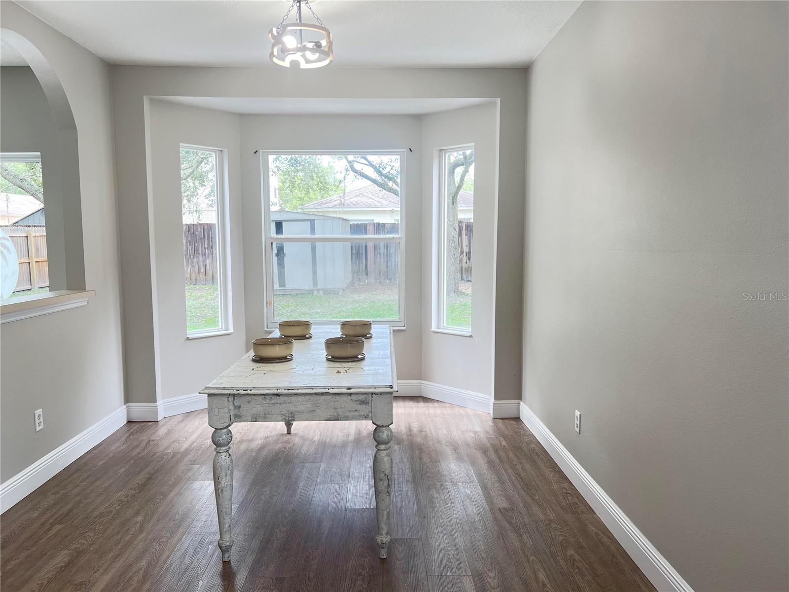 Image 7 of 26 For 10452 Blackmore Drive
