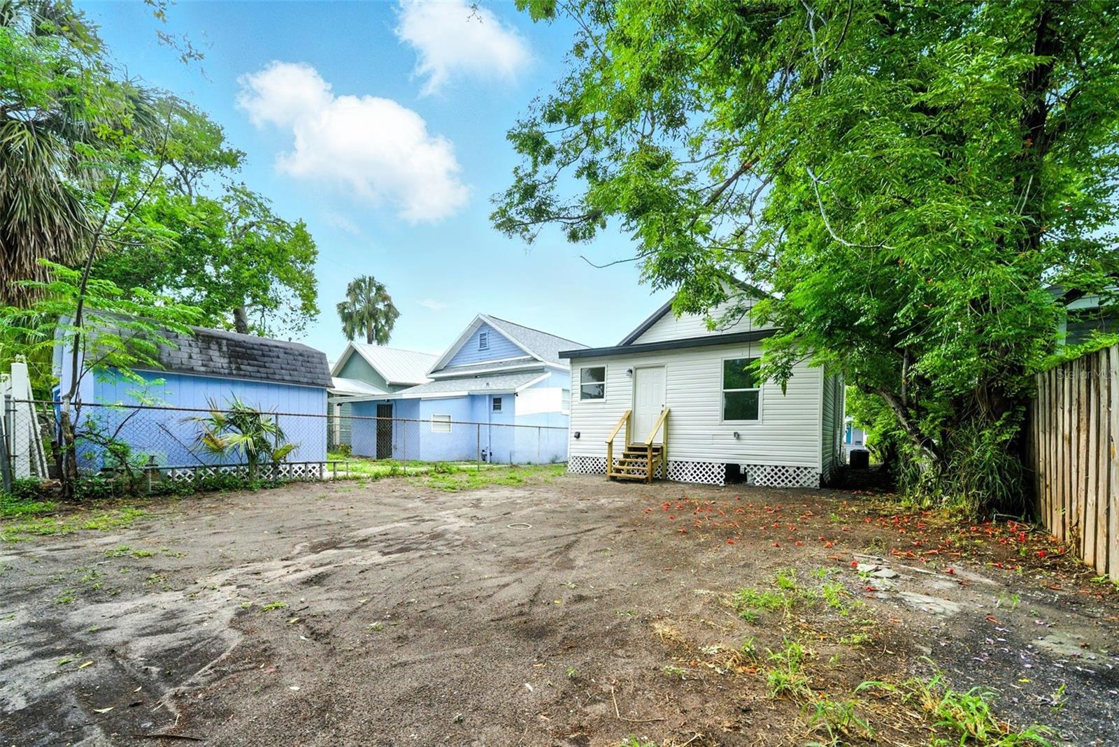 Image 25 of 27 For 2118 Nassau Street