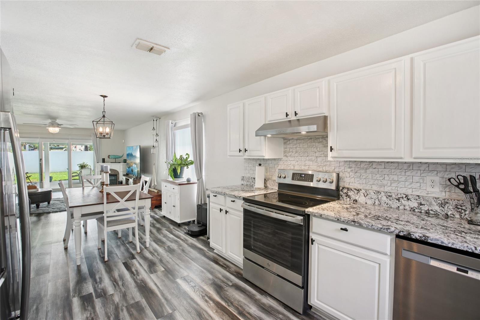Image 11 of 25 For 2650 60th Avenue N