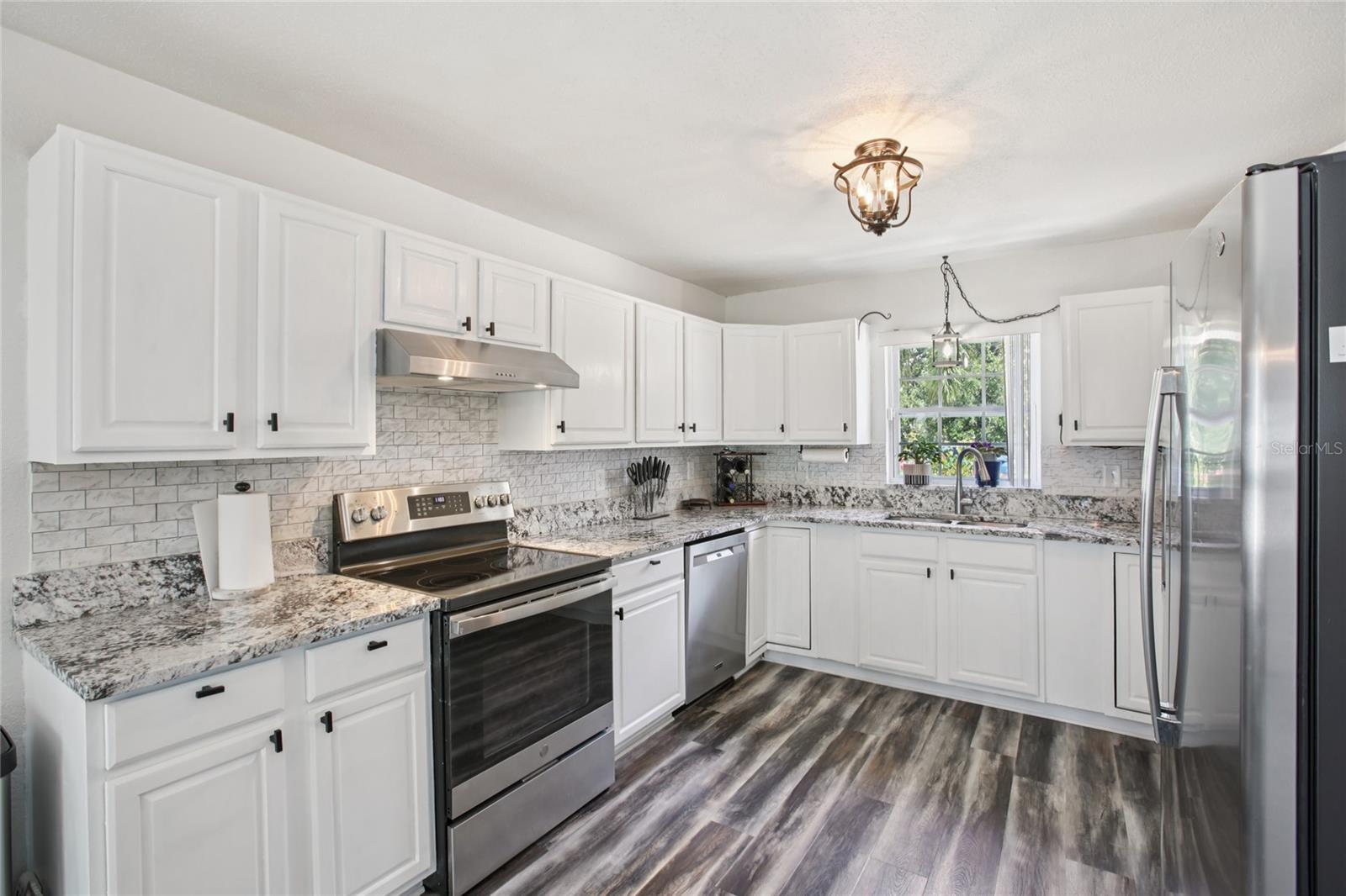 Image 9 of 25 For 2650 60th Avenue N