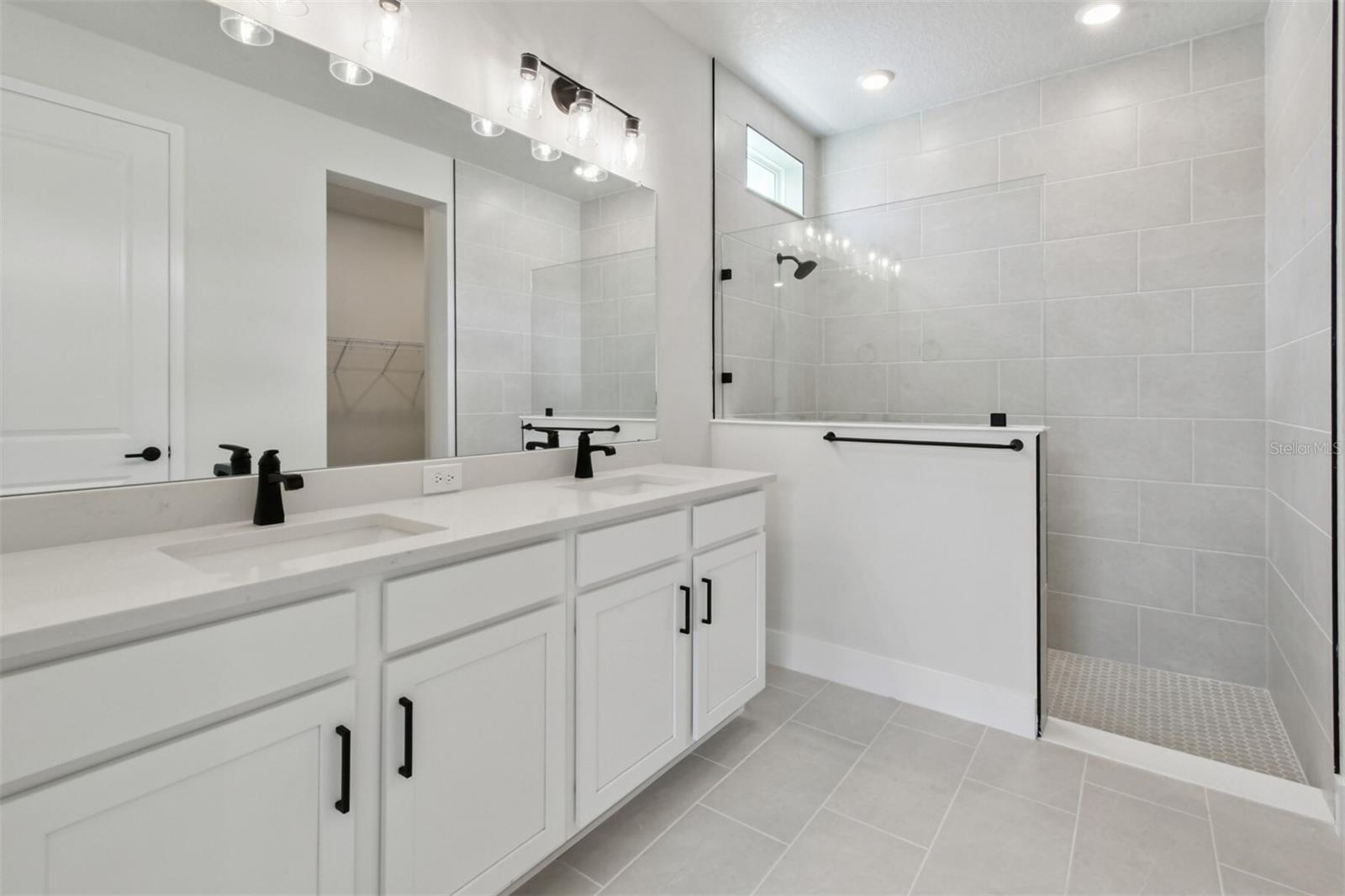 Listing photo id 13 for 31400 Pendleton Landing Circle