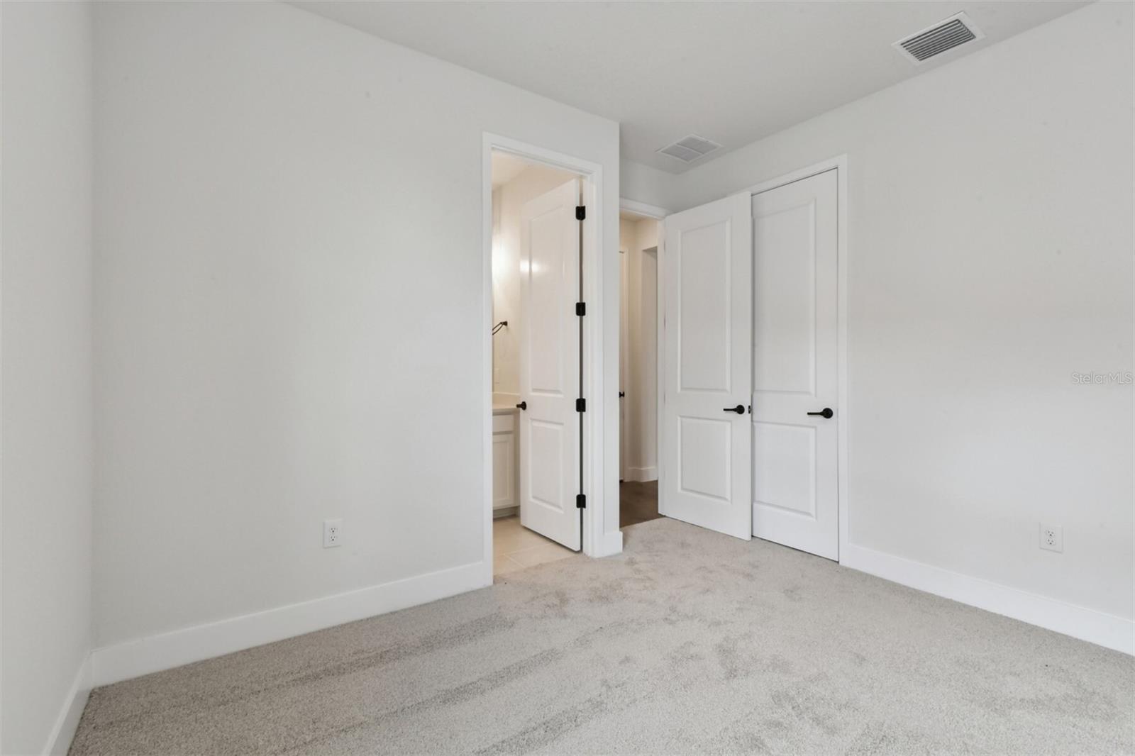 Listing photo id 29 for 31400 Pendleton Landing Circle