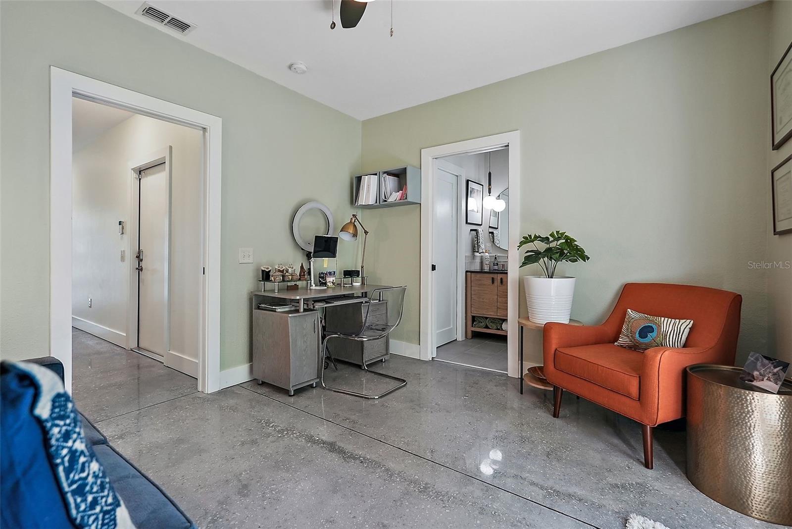 Image 14 of 29 For 325 5th Avenue S 9