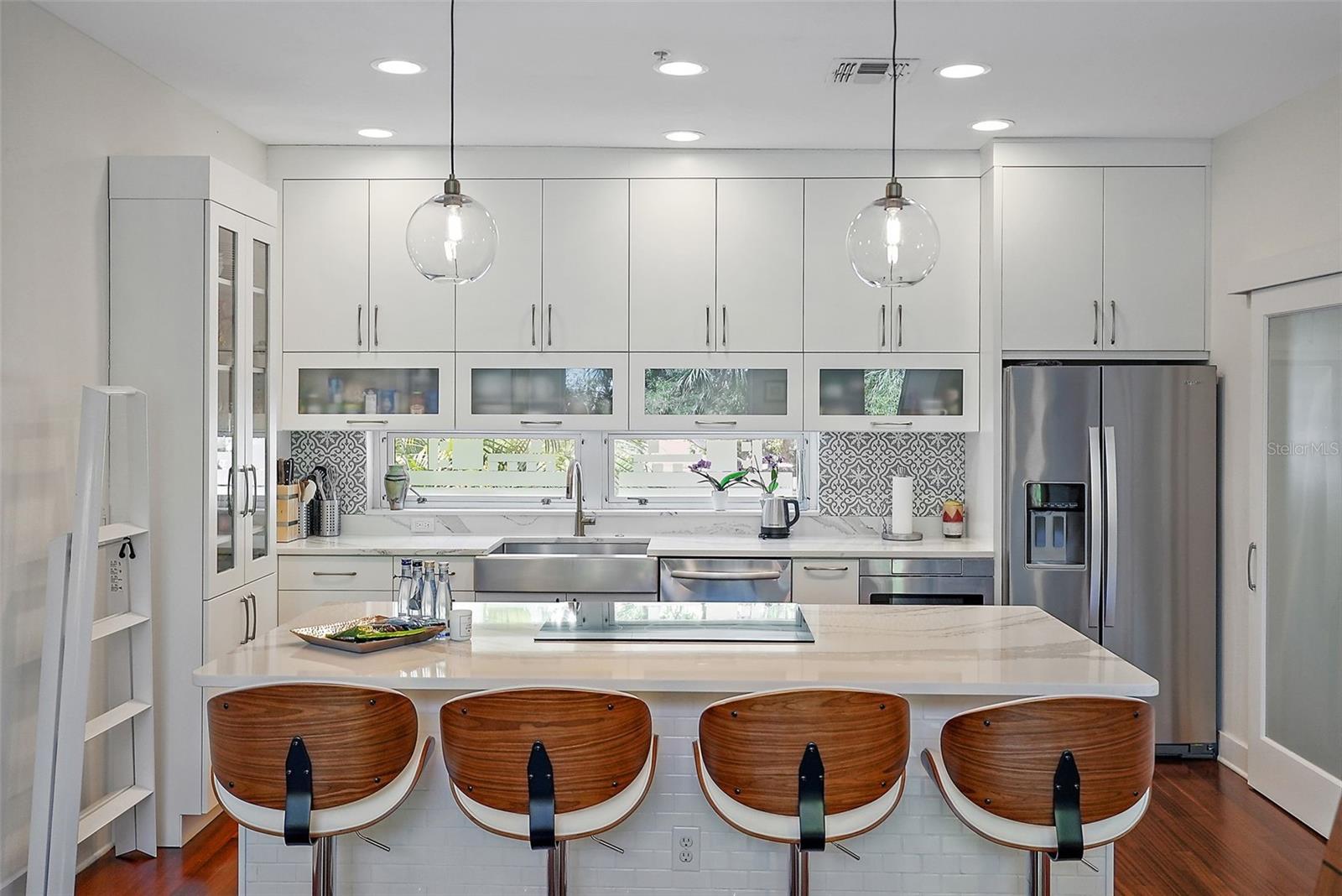 Image 19 of 29 For 325 5th Avenue S 9