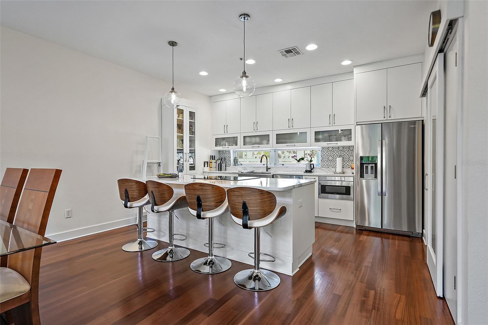 Image 3 of 29 For 325 5th Avenue S 9